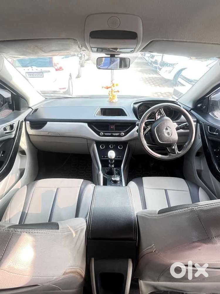 Tata Nexon 1.2 Revotron Xm, 2017, Diesel