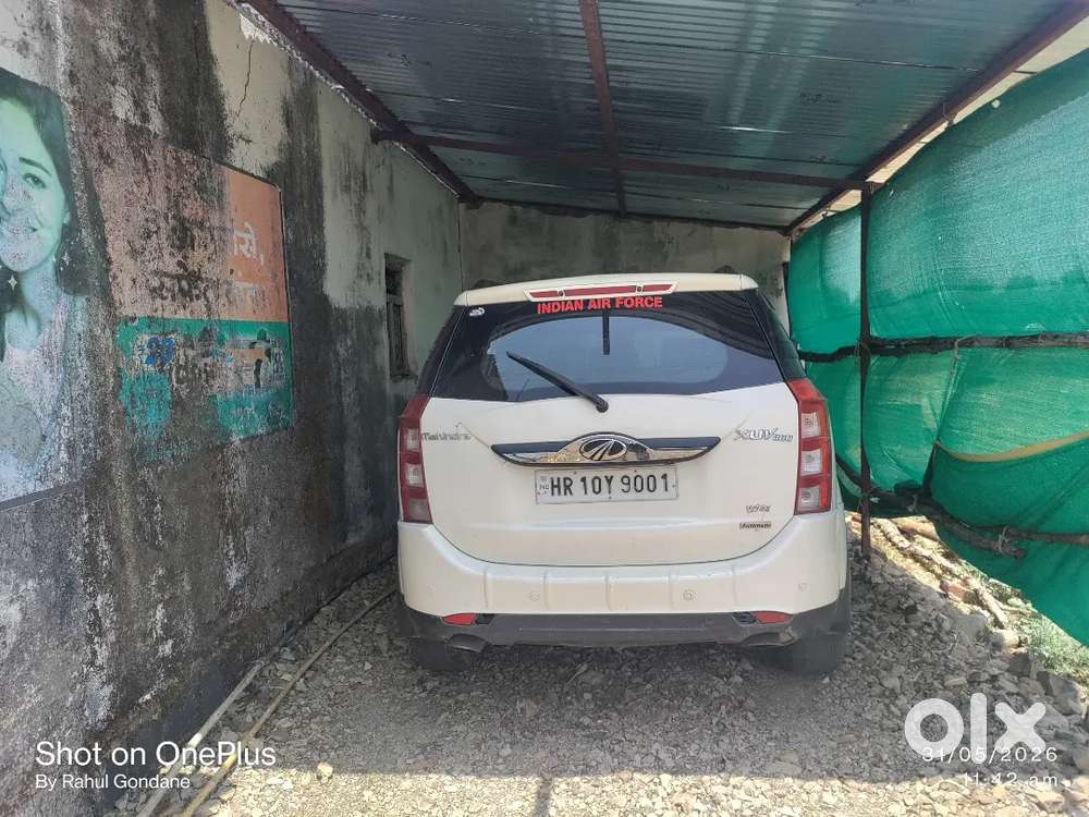Mahindra Xuv500 W10 2015 Model Diesel 105000 Km Driven