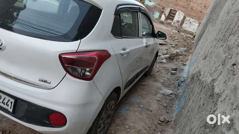 Hyundai Grand I10 2017 Petrol Well Maintained