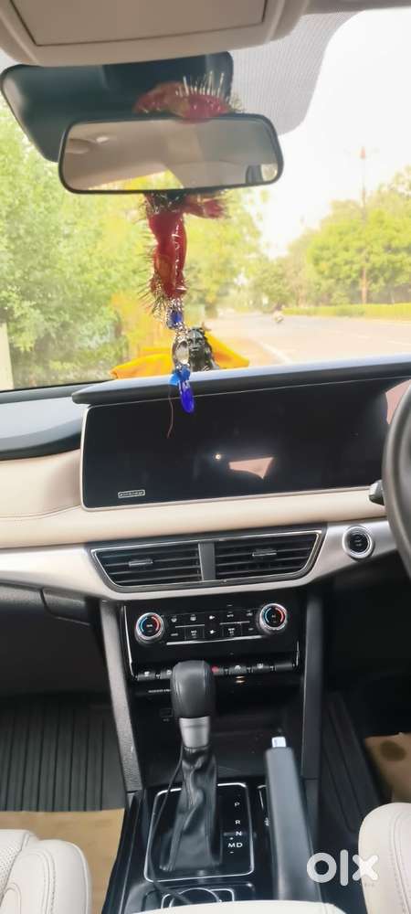 Xuv700 Petrol Automatic