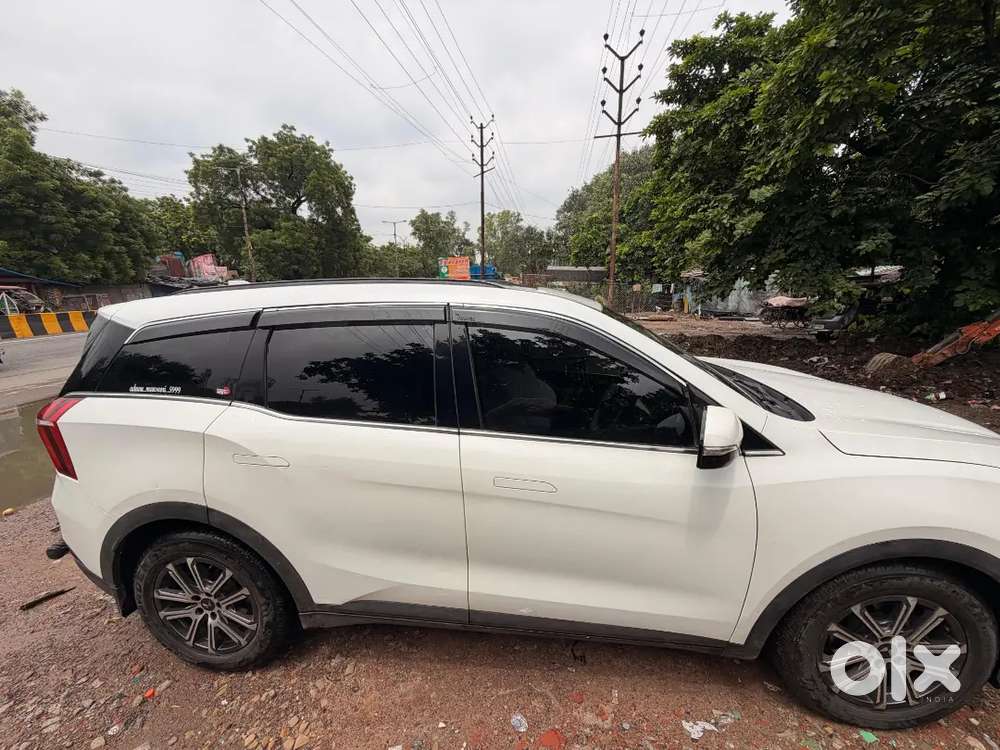 Mahindra Xuv700 2022 Diesel 89500 Km Driven
