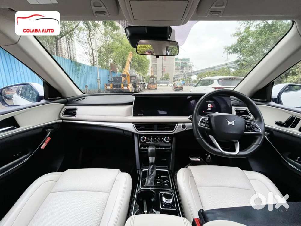Mahindra Xuv700 2.0 Ax 7 Petrol At Luxury Pack Str, 2024, Petrol