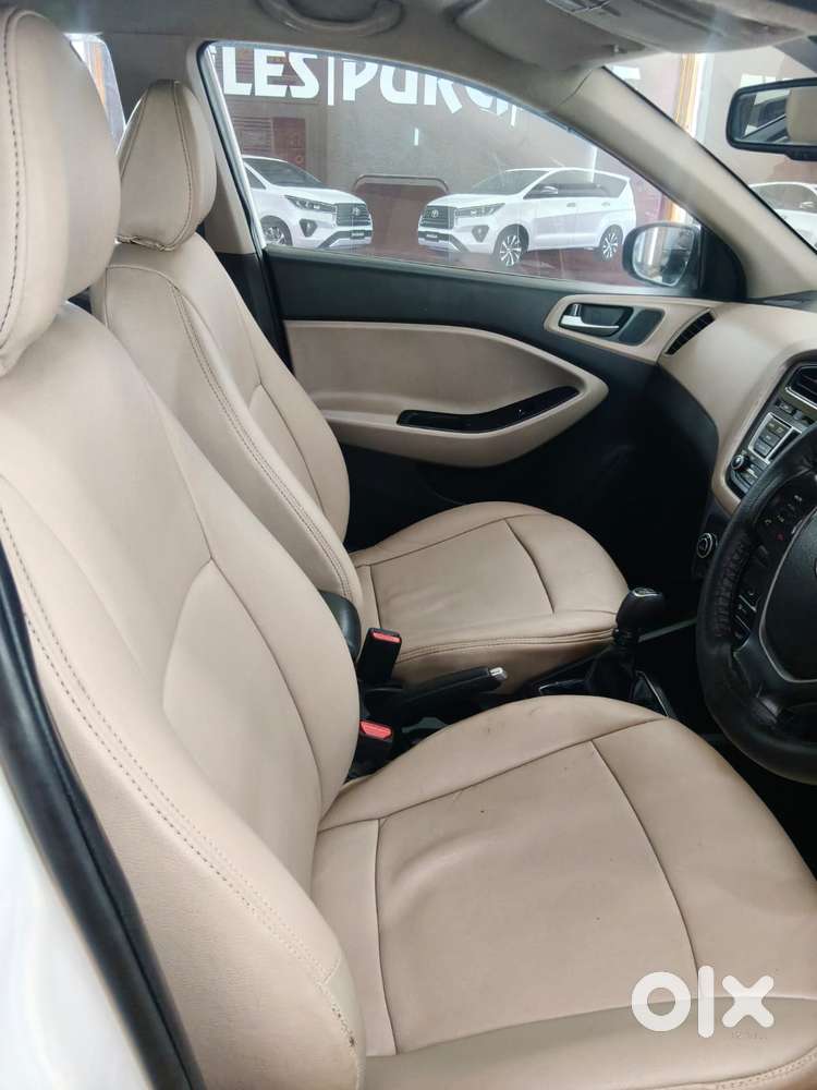 Hyundai I20 Sportz 1.2 Vtvt, 2014, Petrol