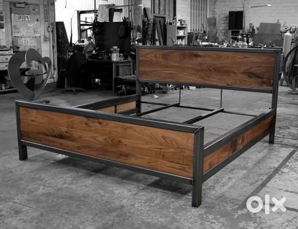 Metal Iron Bed with wood board