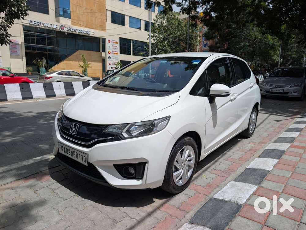 Honda Jazz V Automatic, 2015, Petrol