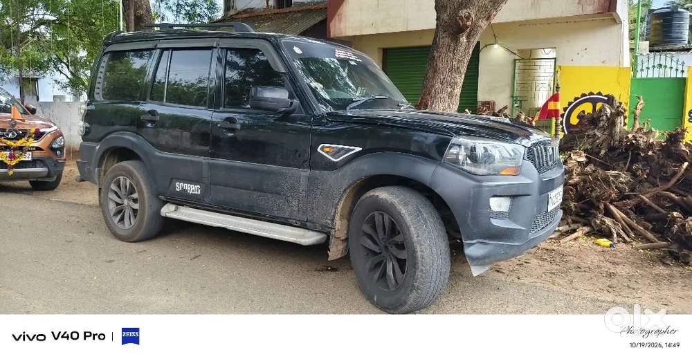 Mahindra Scorpio S4 2015