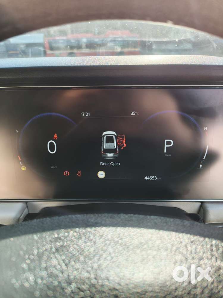 Mahindra Xuv700 Ax7l 6 Str At, 2023, Diesel