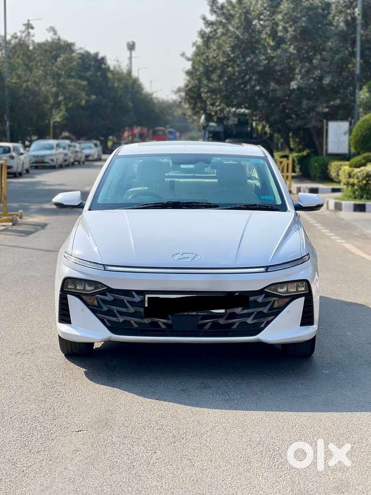 Hyundai Verna 1.5 Sx (o) Ivt, 2023, Petrol