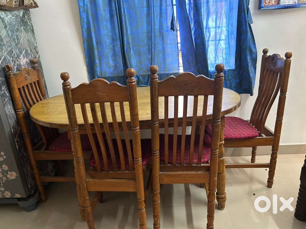 Dining table with chairs