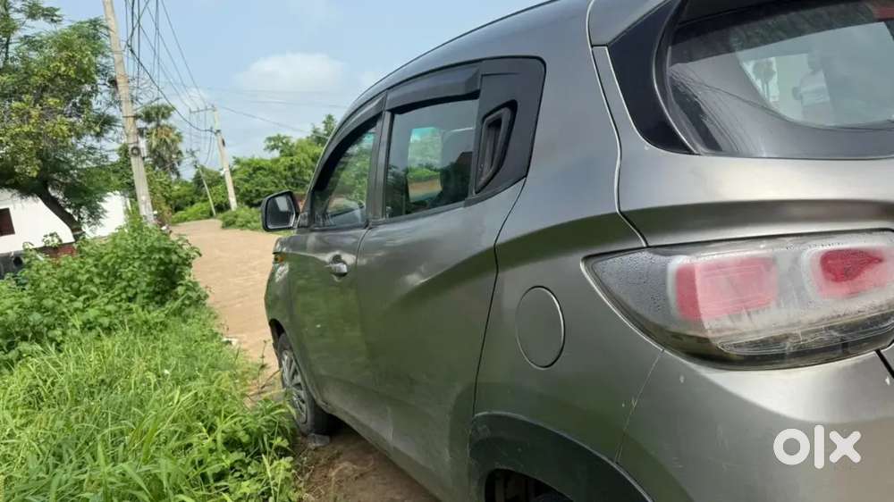 Mahindra Kuv 100 2018 Petrol Manual