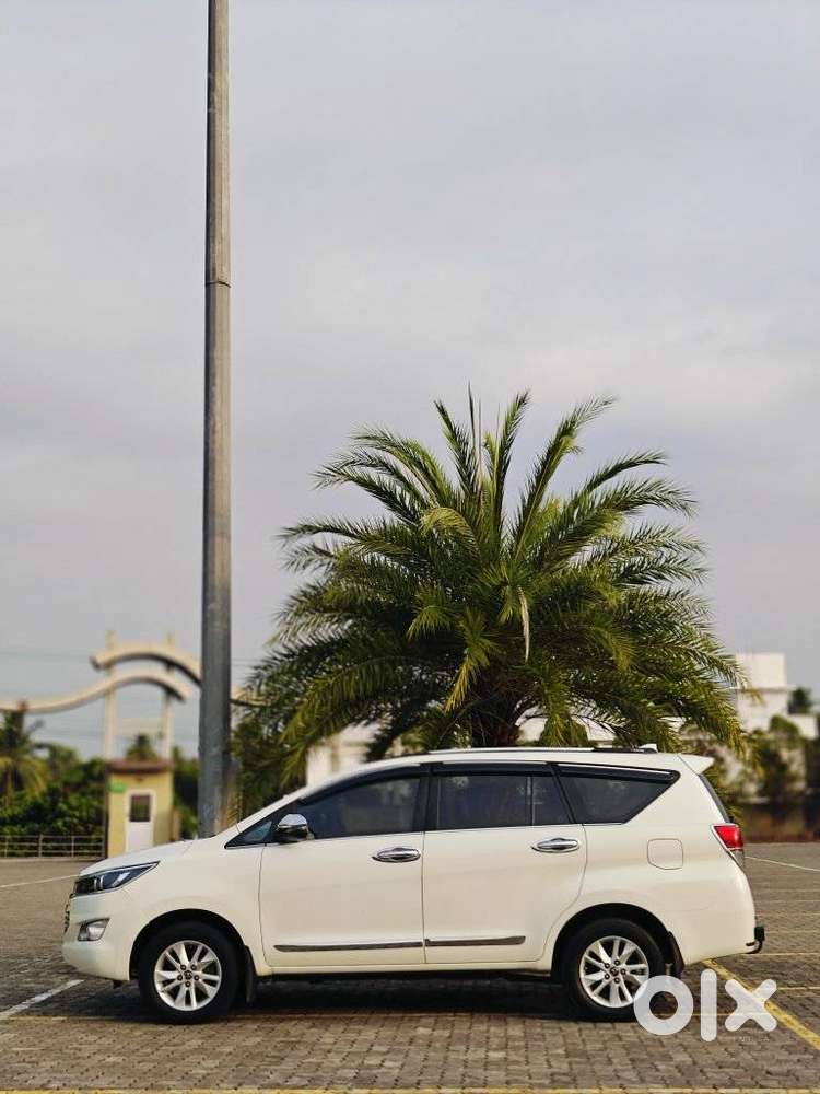 Toyota Innova Crysta 2.4 V, 2018, Diesel