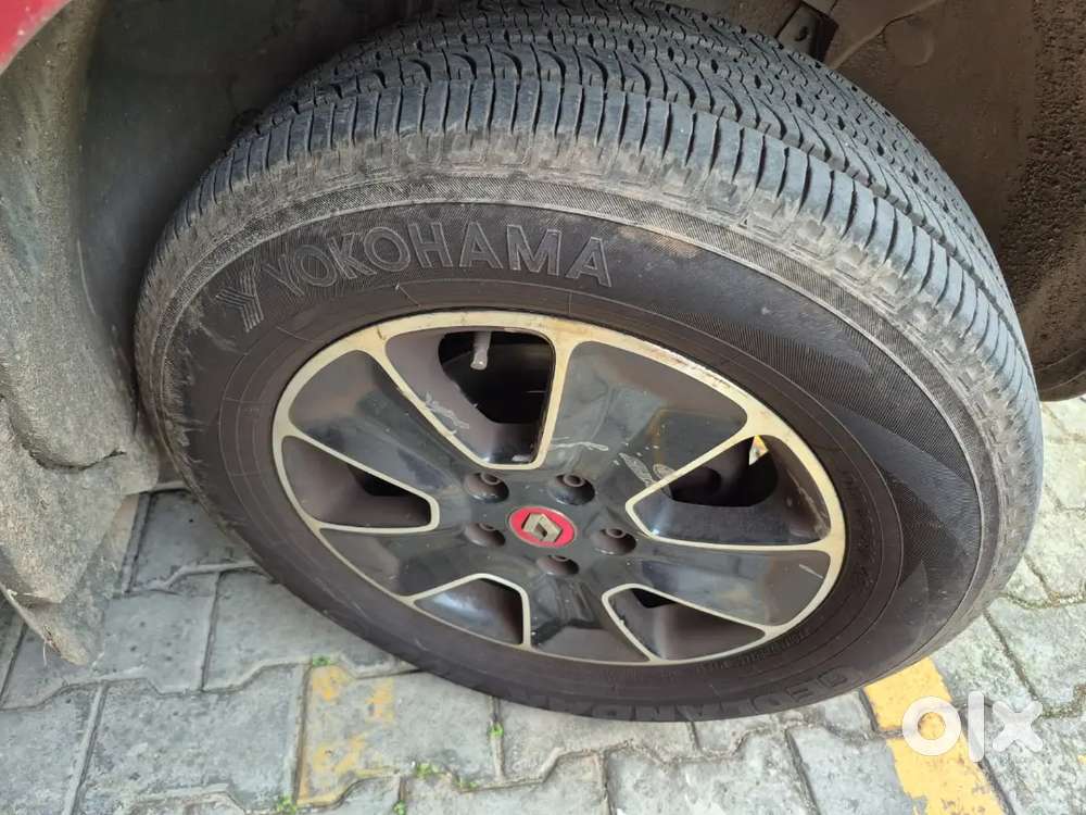 Renault Duster Rxs Cvt  Petrol Automatic/ 61600 Km