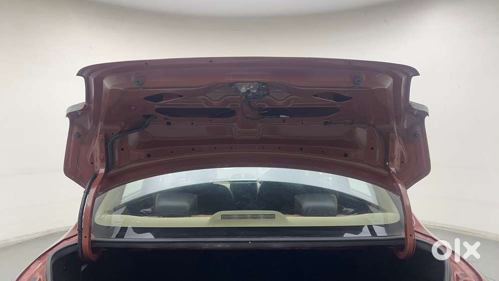 Maruti Suzuki Dzire 1.2 Vxi, 2017, Petrol