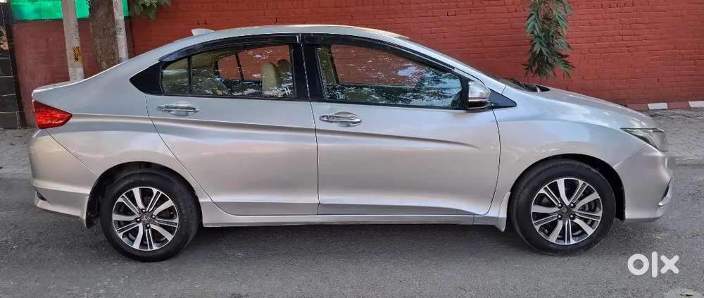 Honda City 2017 Petrol 70000 Km Driven