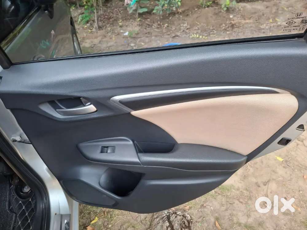 Honda Jazz 1.2 V Ivtech  2017 Petrol