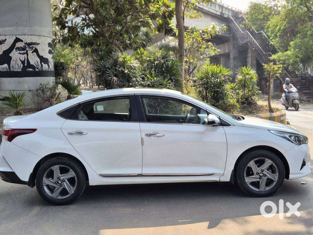 Hyundai Verna 1.5 Sx (o) Petrol Mt, 2020, Petrol