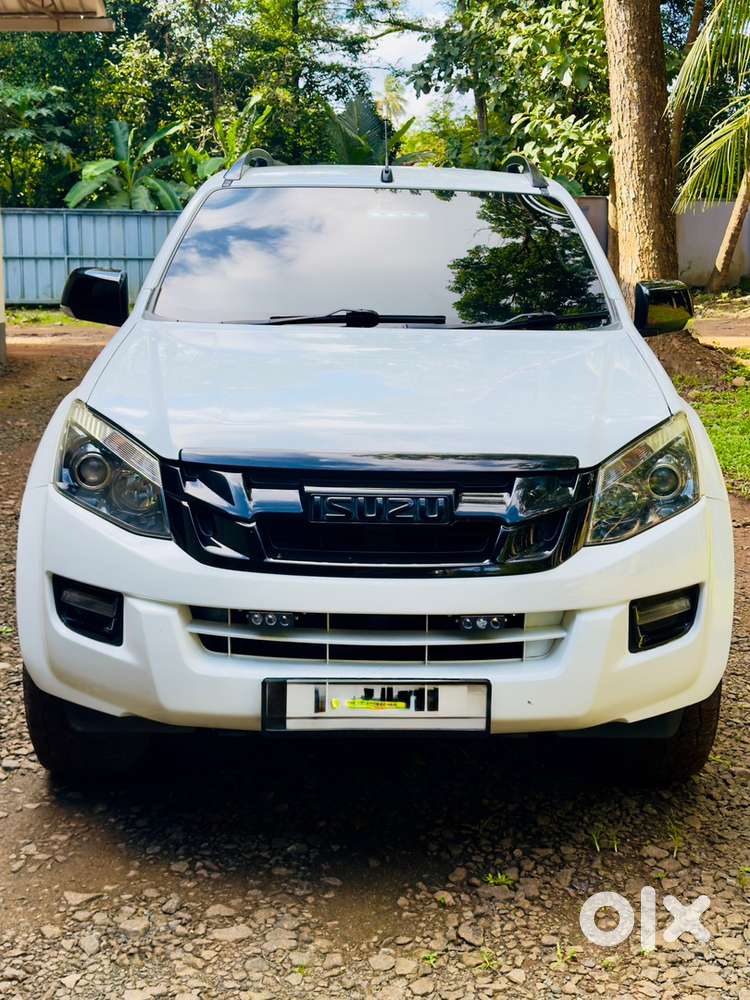 Isuzu D-max V-cross 2018 Diesel Good Condition