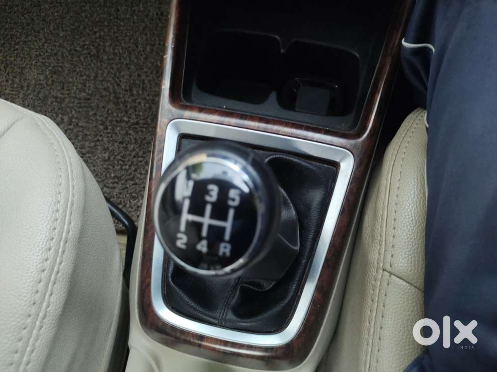 Maruti Suzuki Swift Dzire 1.2 Vxi Bsiv, 2018, Petrol