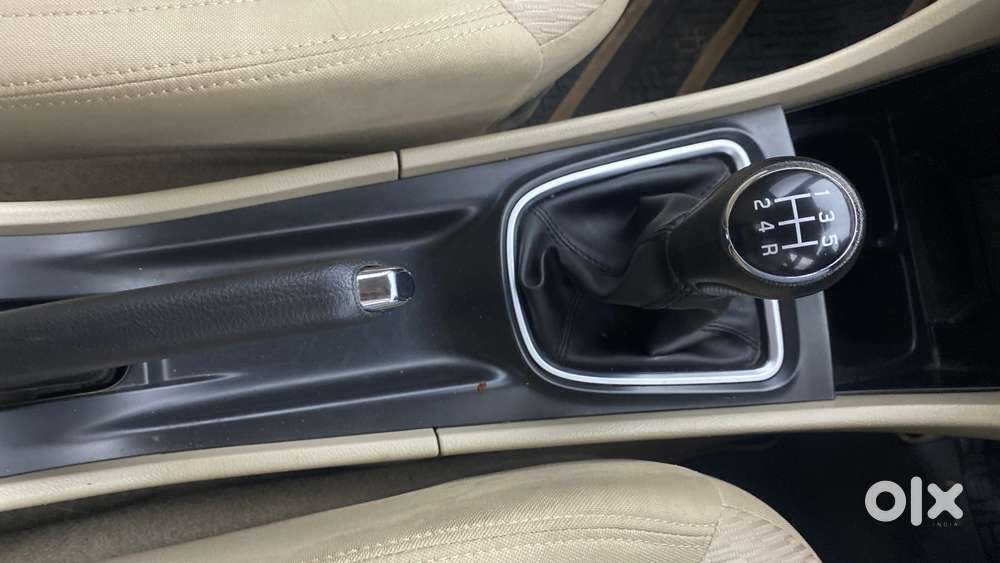 Maruti Suzuki Ciaz 1.5 Zeta Shvs Mt, 2022, Petrol