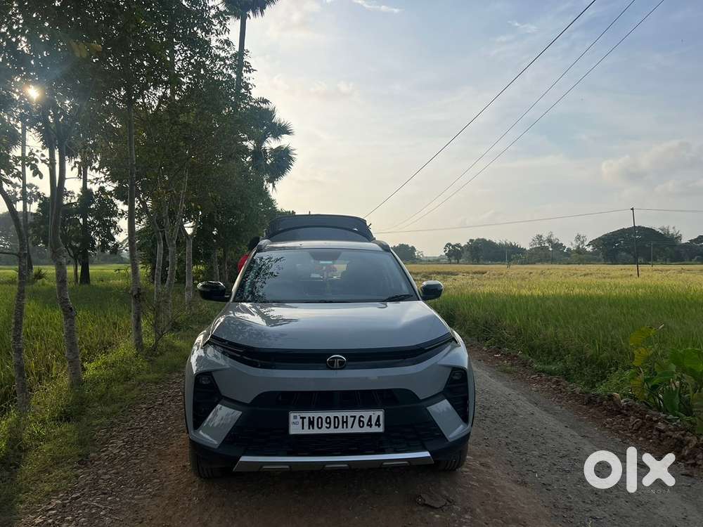 Tata Nexon Pure Petrol Mt (2024) Grey