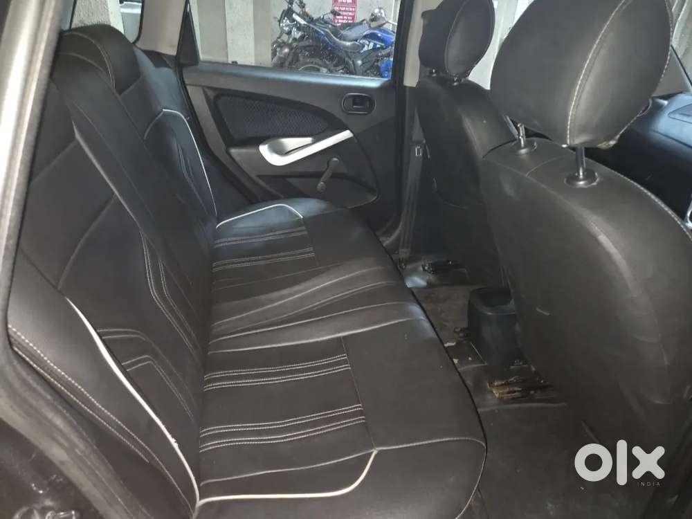 Ford Figo 1.5 Titanium 2014