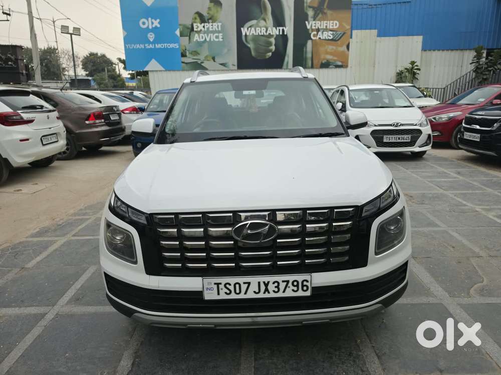 Hyundai Venue 1.2 S (o), 2023, Petrol