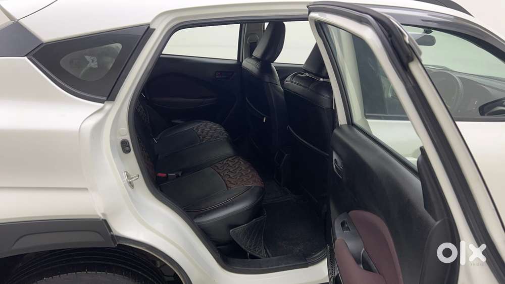 Maruti Suzuki Fronx Delta Plus 1.2l Mt, 2024, Petrol