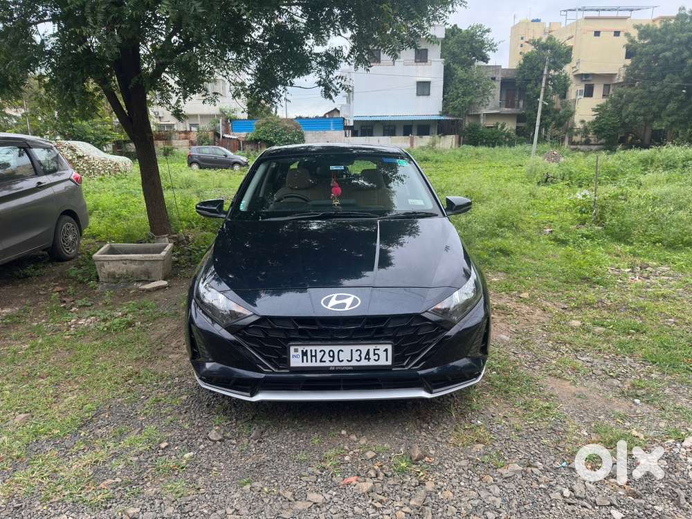 Hyundai I20 Sportz Ivt 2025  Sunroof  16,757 Km