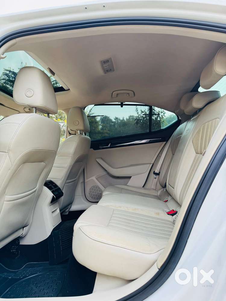 Skoda Superb Lk 1.8 Tsi At, 2016, Petrol