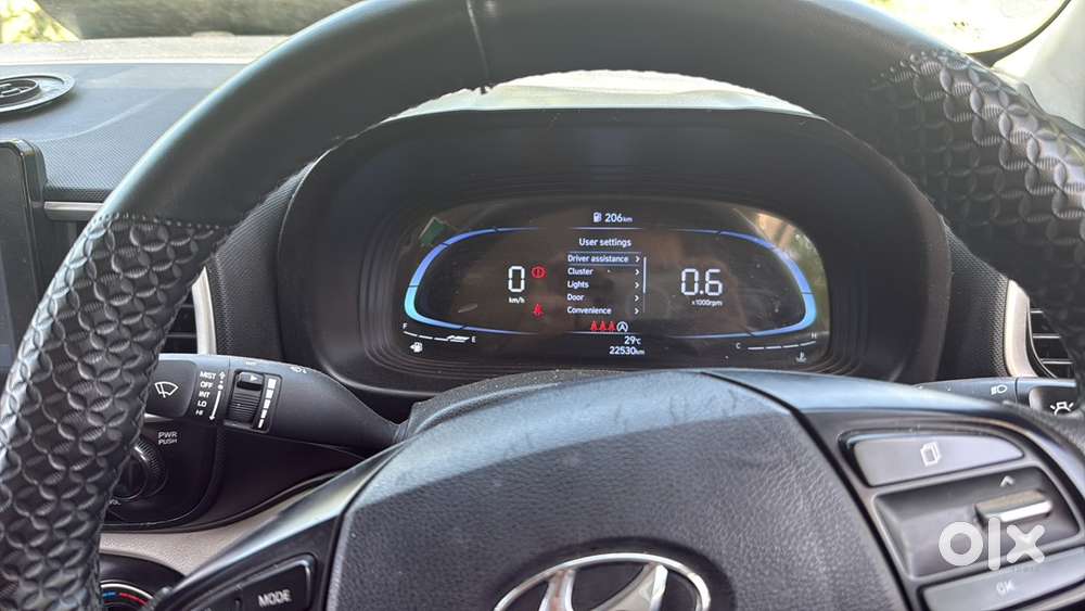 Hyundai Venue Petrol 2024