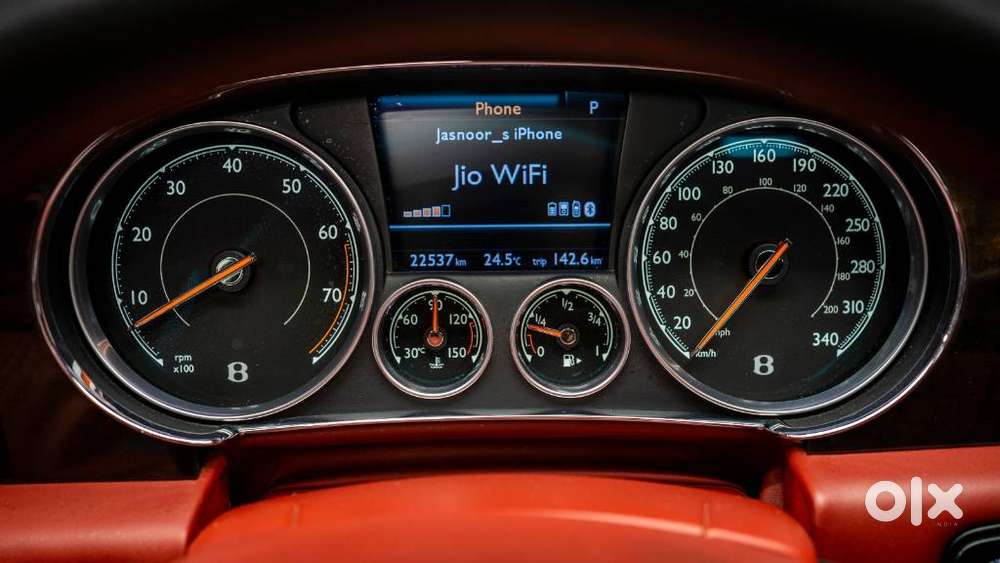 Bentley Flying Spur V8, 2017, Petrol