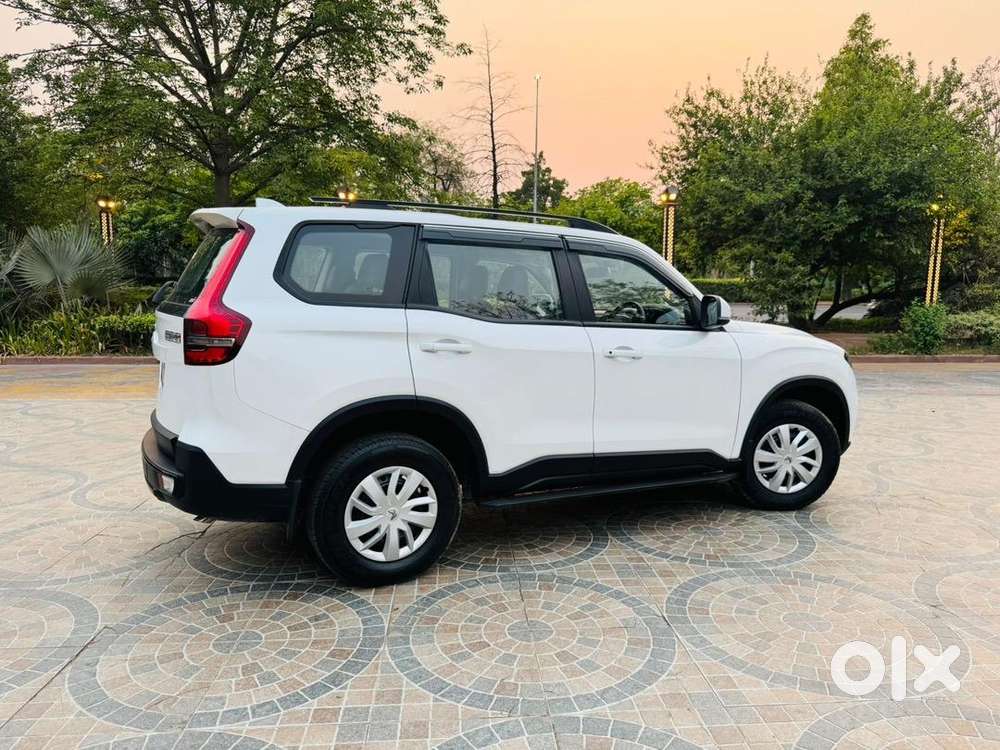 Mahindra Scorpio-n 2025 Petrol Well Maintained