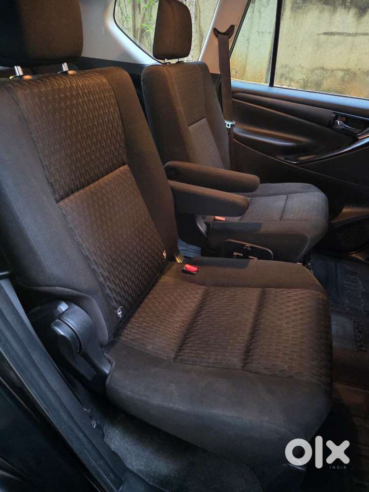 Toyota Innova Crysta [2020-ongoing] 2.4 Gx At 7 Str, 2021, Diesel