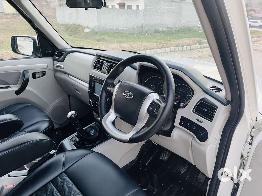 Mahindra Scorpio Intelli Hybrid S10, 2016, Diesel