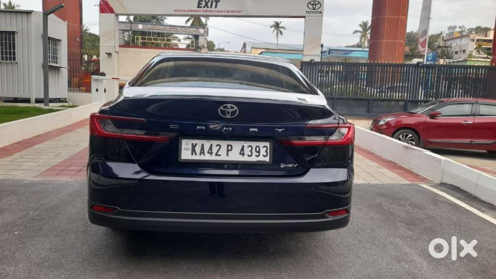 Toyota Camry Hybrid, 2025, Petrol