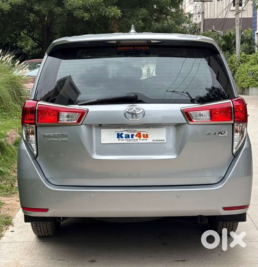 Toyota Innova Crysta 2.4 V 8 Str, 2016, Diesel