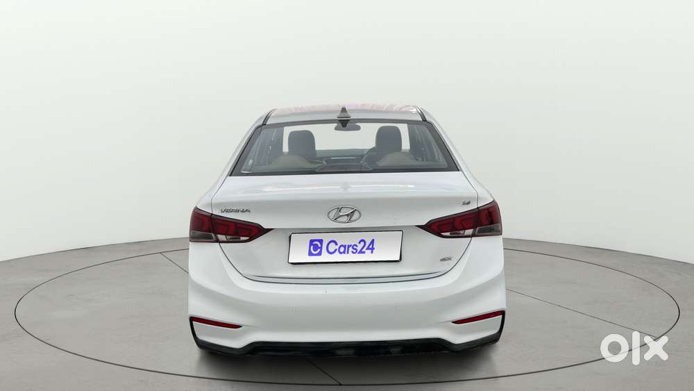Hyundai Verna 1.6 Vtvt Sx, 2018, Petrol