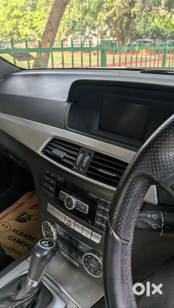 Mercedes-benz C200 Cgi Avantgarde | Just 21,000 Kms | Rare Low-mileage