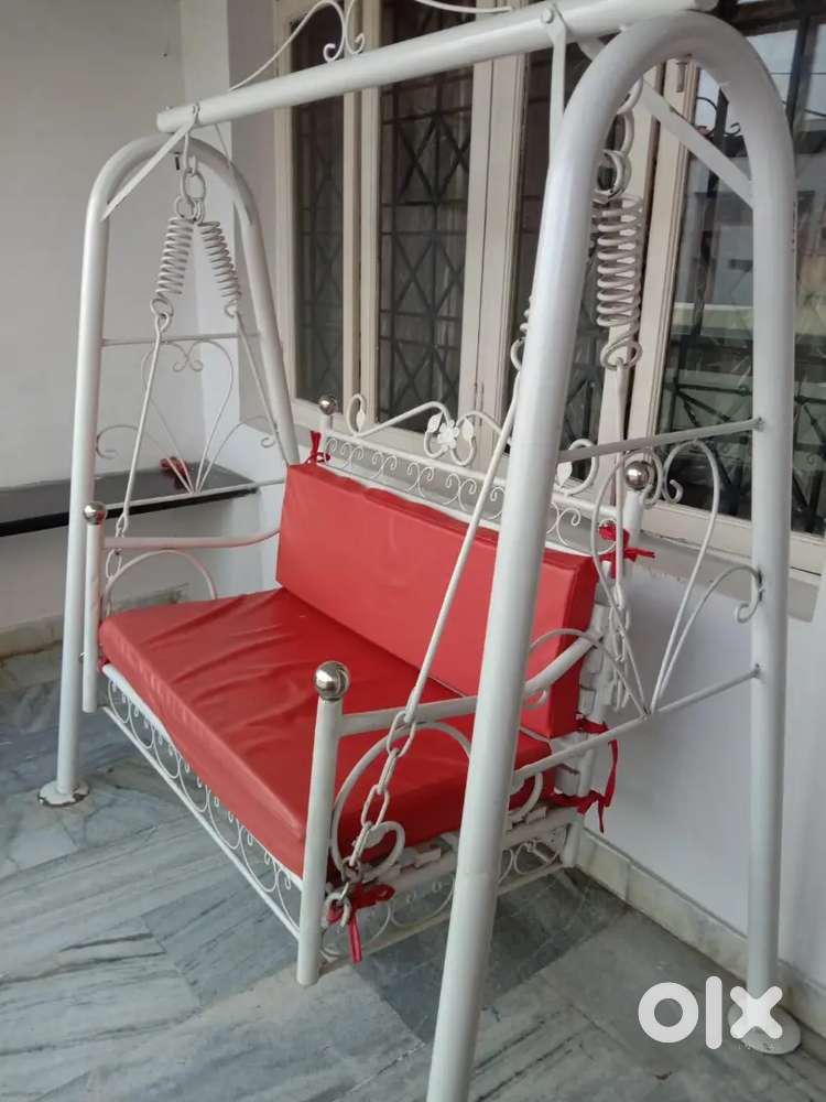Garden swing