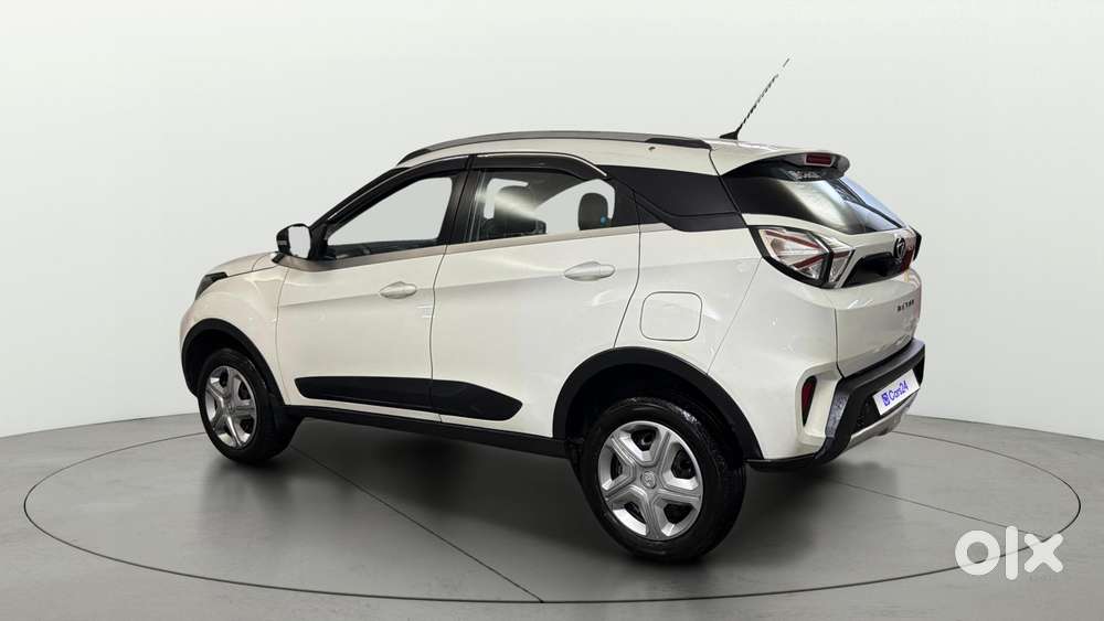 Tata Nexon 1.2 Revotron Xm (s), 2022, Petrol