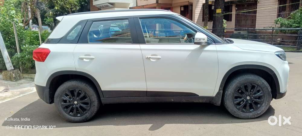 Maruti Suzuki Brezza 1.5 Zxi Smart Hybrid, 2020, Petrol
