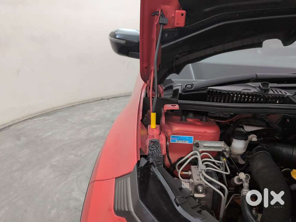 Tata Curvv S 1.2 Revotron Petrol 6mt, 2025, Petrol