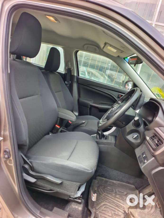 Maruti Suzuki Brezza 1.5 Vxi Smart Hybrid, 2025, Petrol