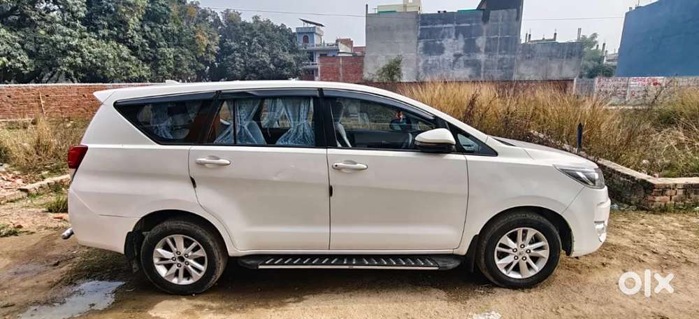 Toyota Innova Crysta 2.4 G Mt 7 Str, 2023, Diesel