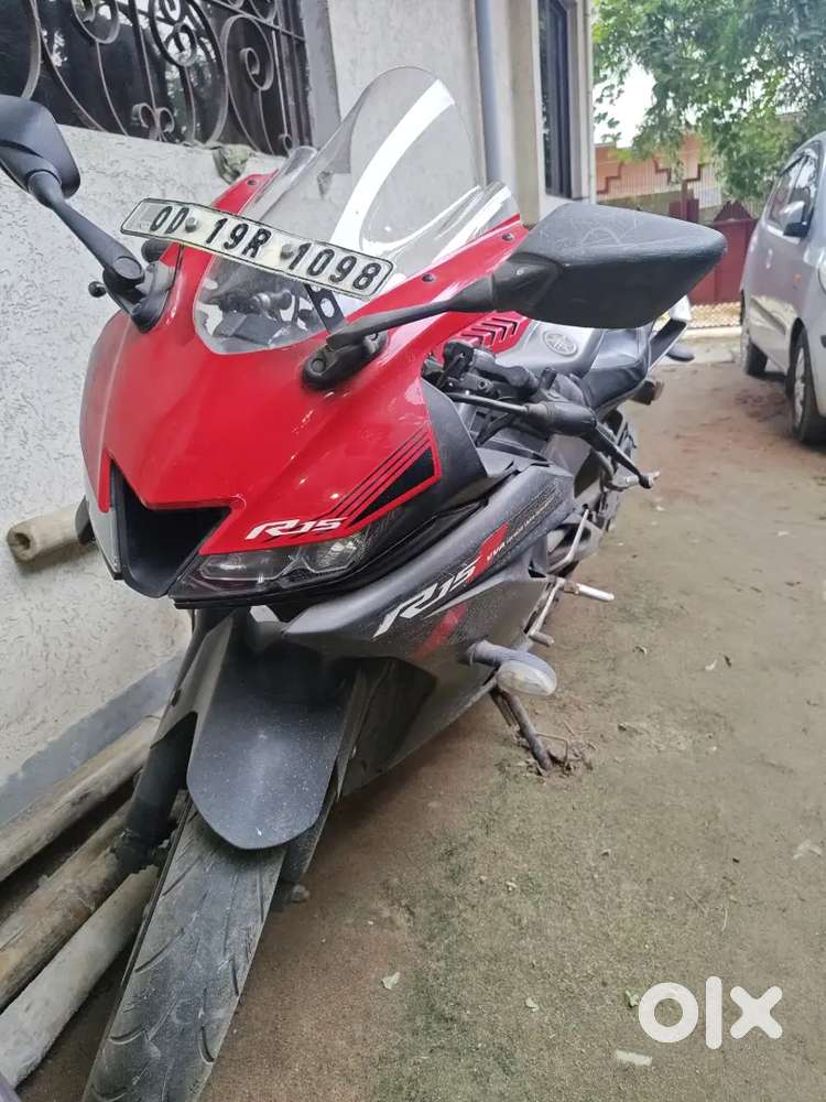 Yamaha R15 2019
