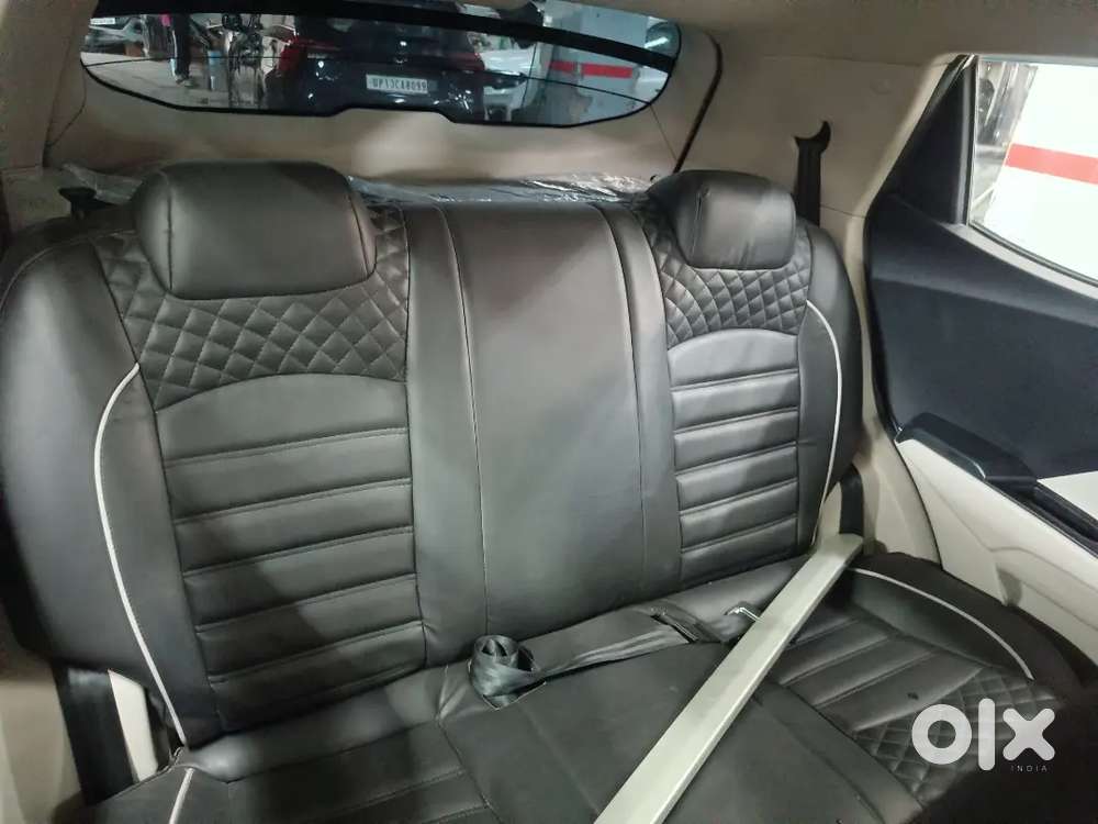 Mahindra Xuv300 2022 Petrol 12800 Km Driven