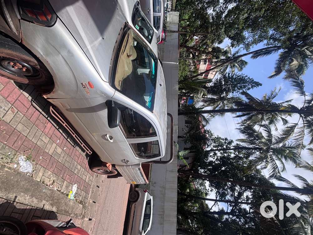 Mahindra Genio
