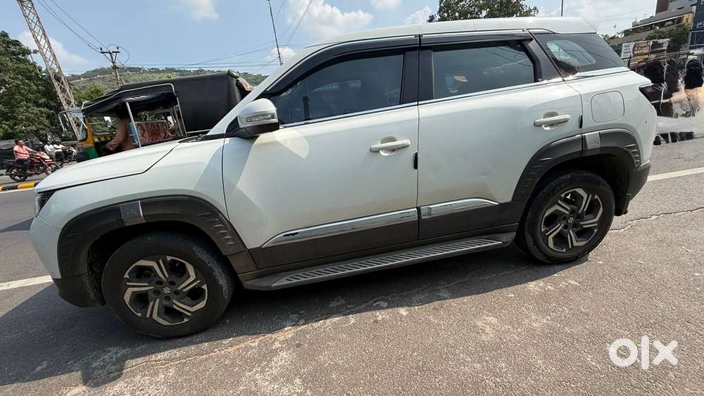 2023 Maruti Brezza Lxi