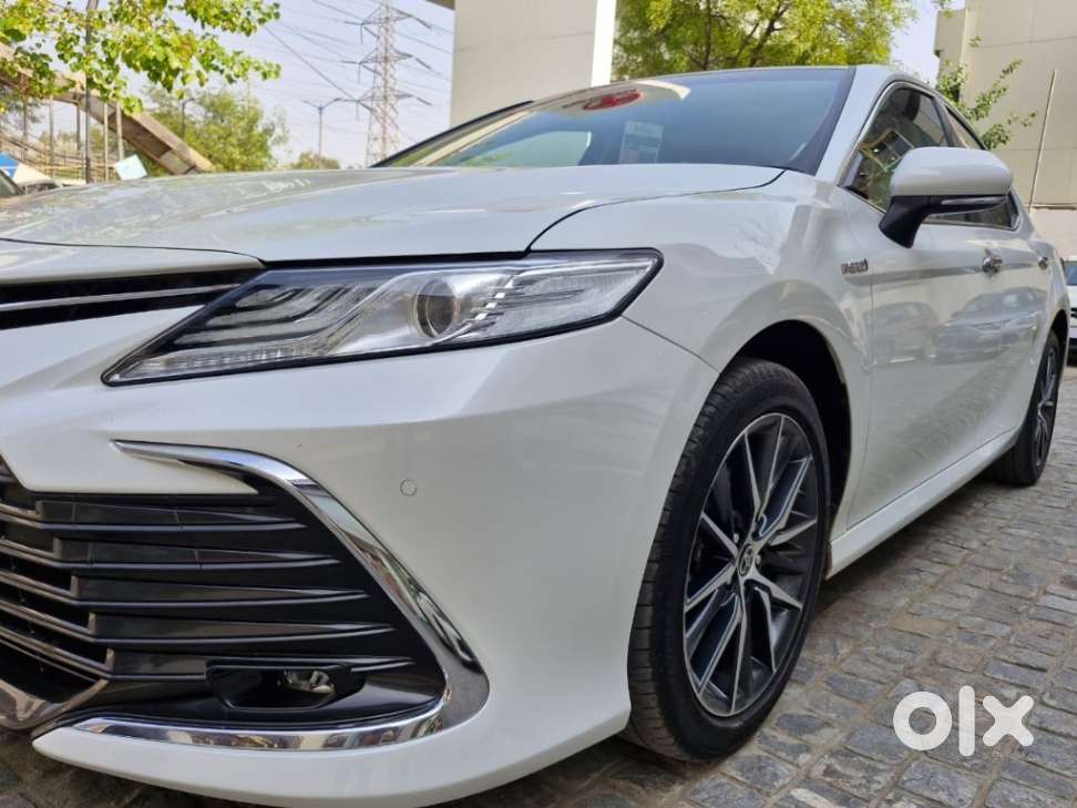 Toyota Camry Hybrid, 2024, Petrol