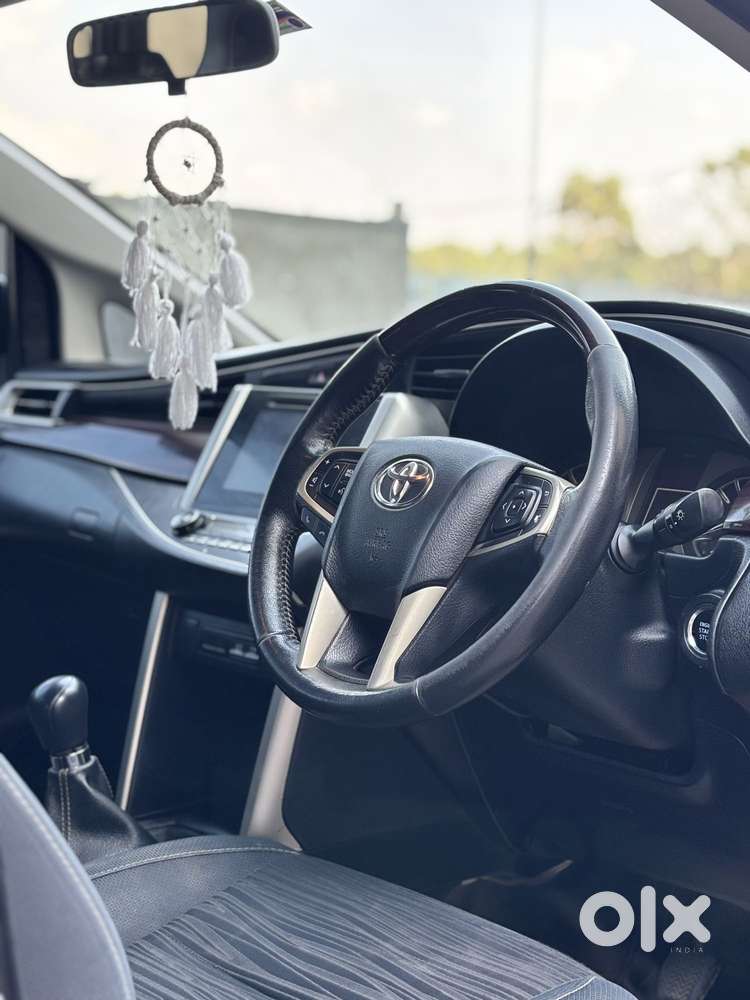 Toyota Innova Crysta 2.4 V, 2017, Diesel